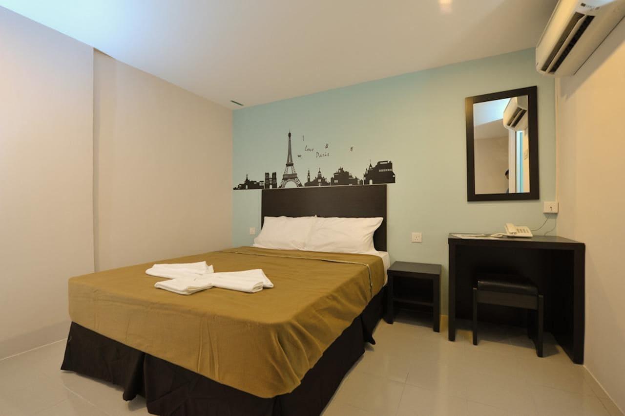 Your Hotel Кланг Екстериор снимка