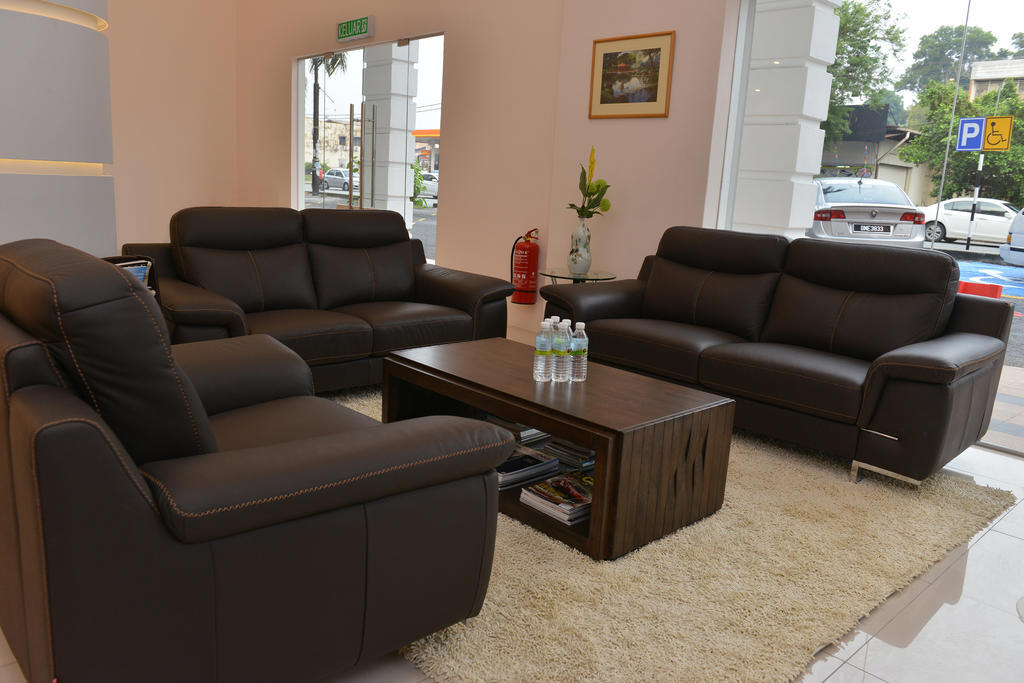 Your Hotel Кланг Екстериор снимка