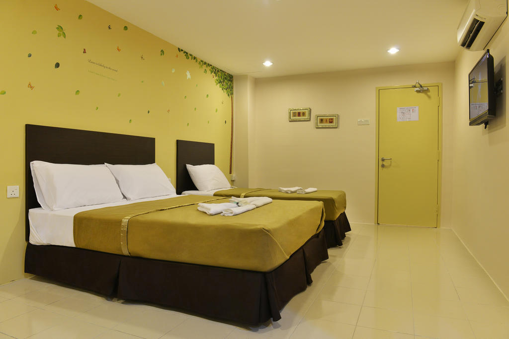 Your Hotel Кланг Екстериор снимка